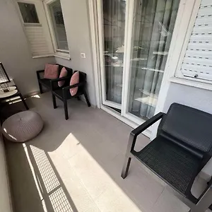 Lovely & Cozy Anna Apartment