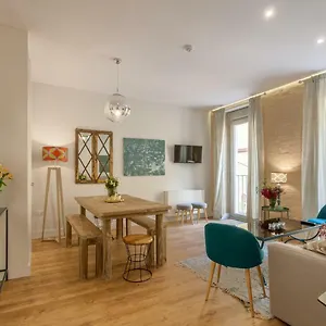 Rg Jardines De Murillo Apartment