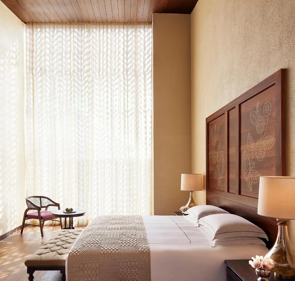 Ξενοδοχείο Taj Aravali Resort & Spa Ουνταϊπούρ