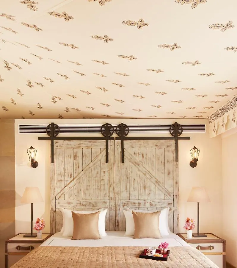 Taj Aravali Resort & Spa Ουνταϊπούρ 5*,