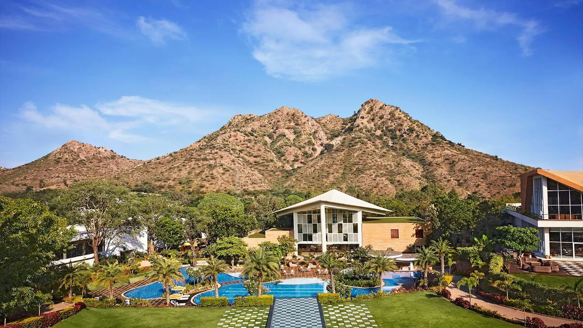 Ξενοδοχείο Taj Aravali Resort & Spa Ουνταϊπούρ